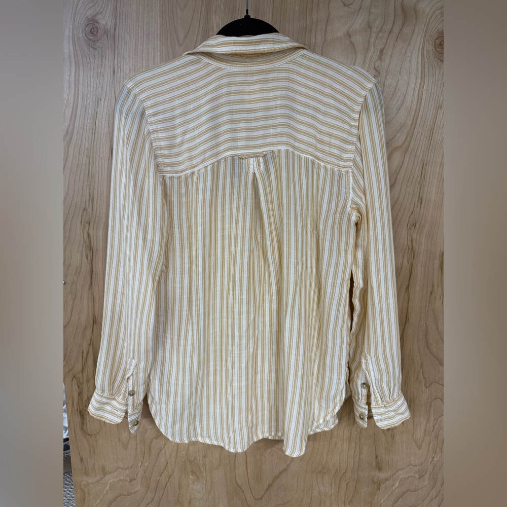 American Eagle Women Dress Shirt Striped Yellow Size M Long Sleeve Button Up - Picture 4 of 7